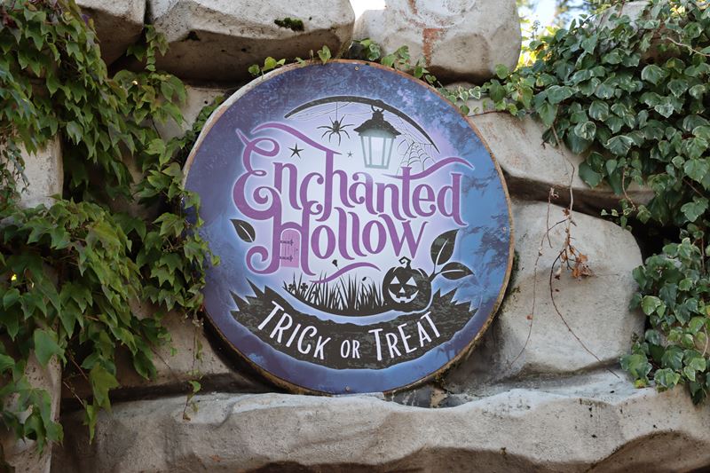 Enchanted Hollow - Howl'O'ween 2023